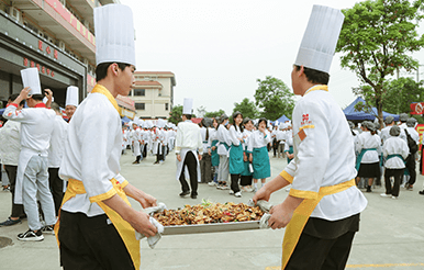 ��ѧ����������ʳ���ͻ�