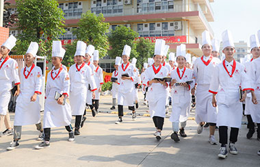 ����ѧУ�ĸ���